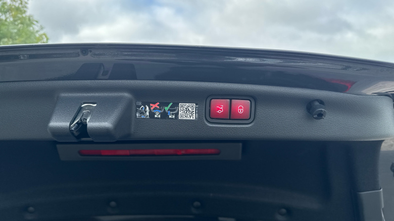 Mercedes-Benz C-Class C300 AMG Line Premium Plus 4dr 9G-Tronic Petrol Saloon